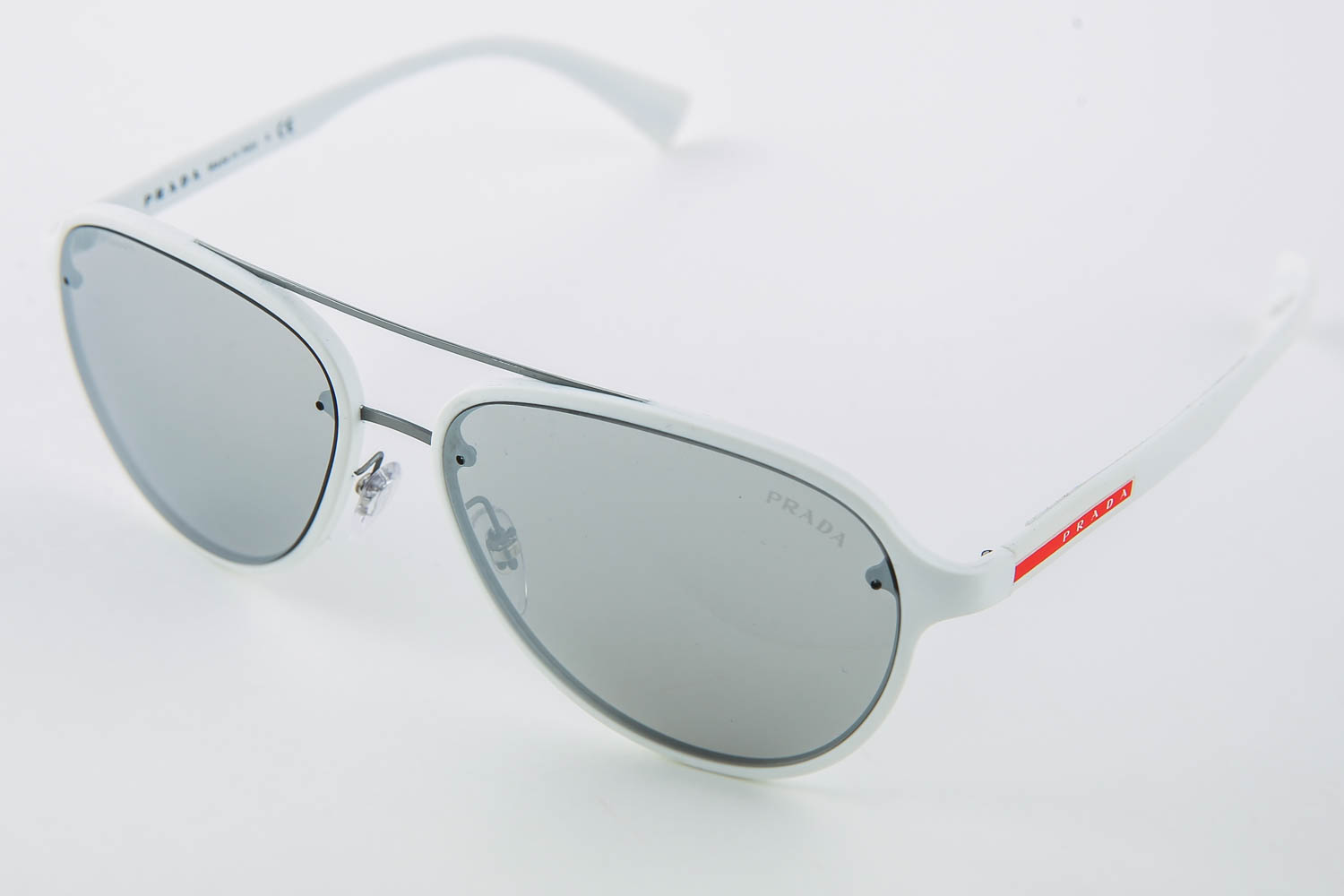 prada-linea-rossa-zonnebrillen-16-1