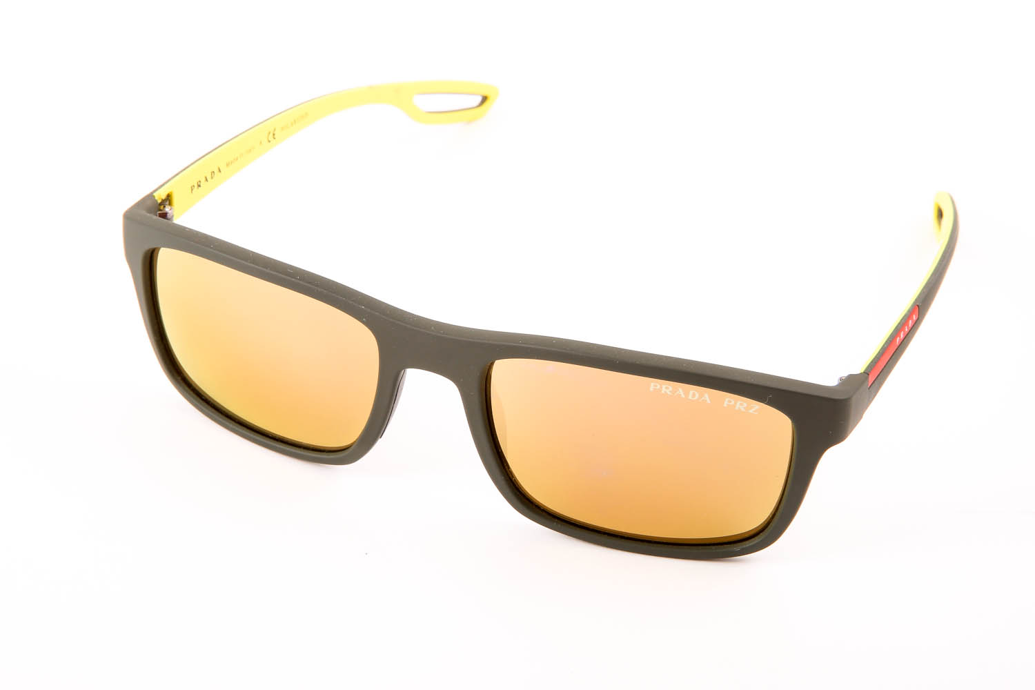 prada-linea-rossa-zonnebrillen-16-12