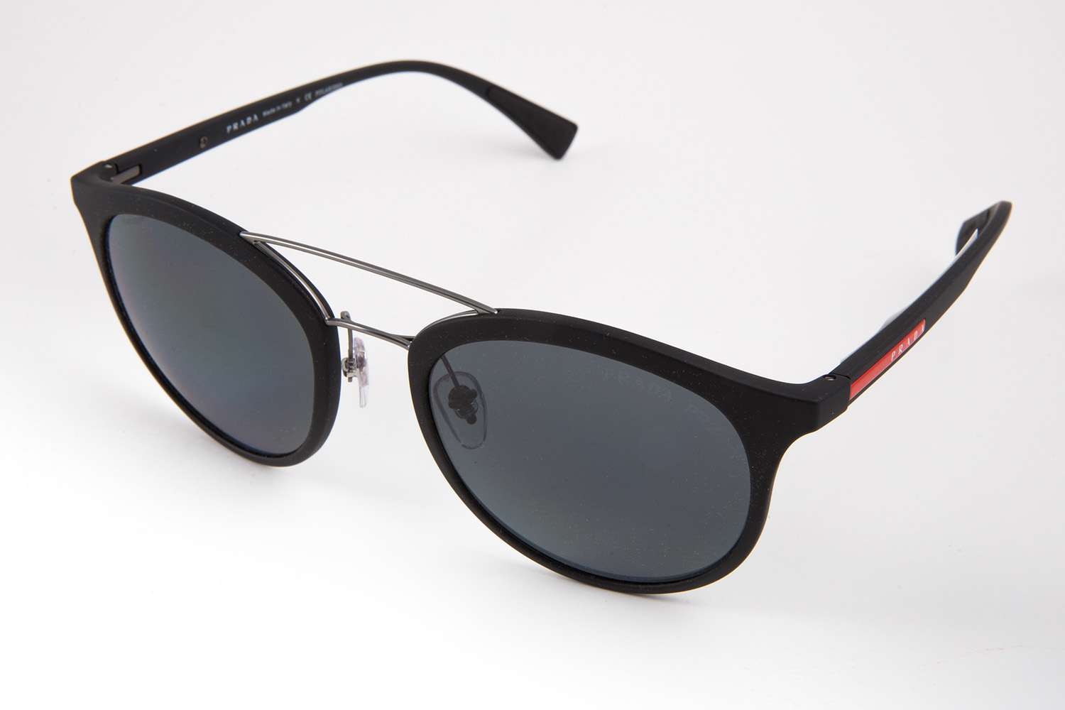 prada-linea-rossa-zonnebrillen-16-15