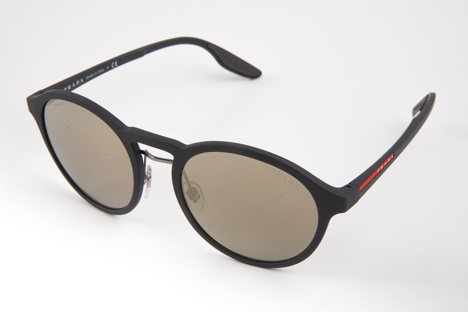 prada-linea-rossa-zonnebrillen-16-18