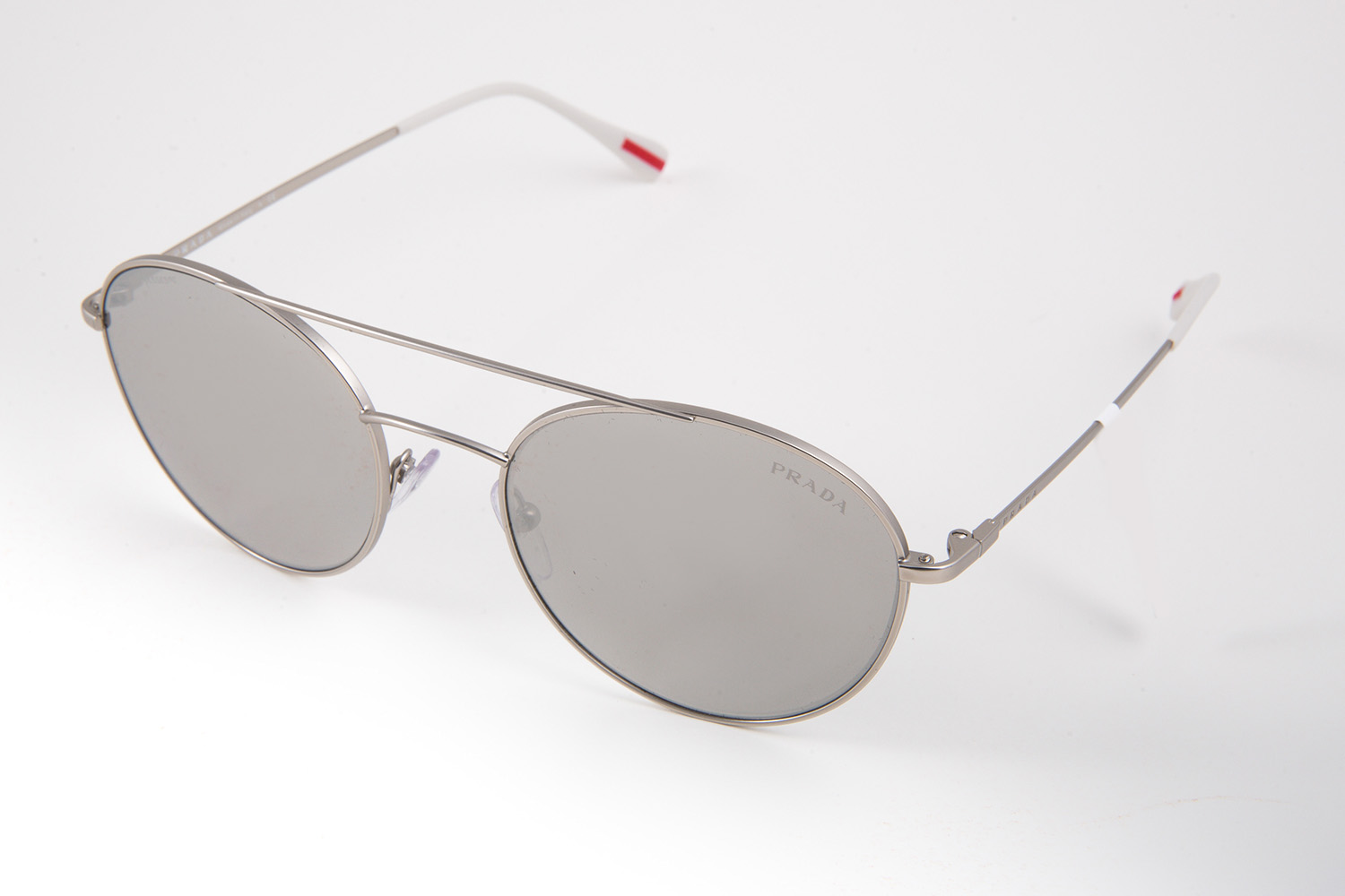 prada-linea-rossa-zonnebrillen-16-19