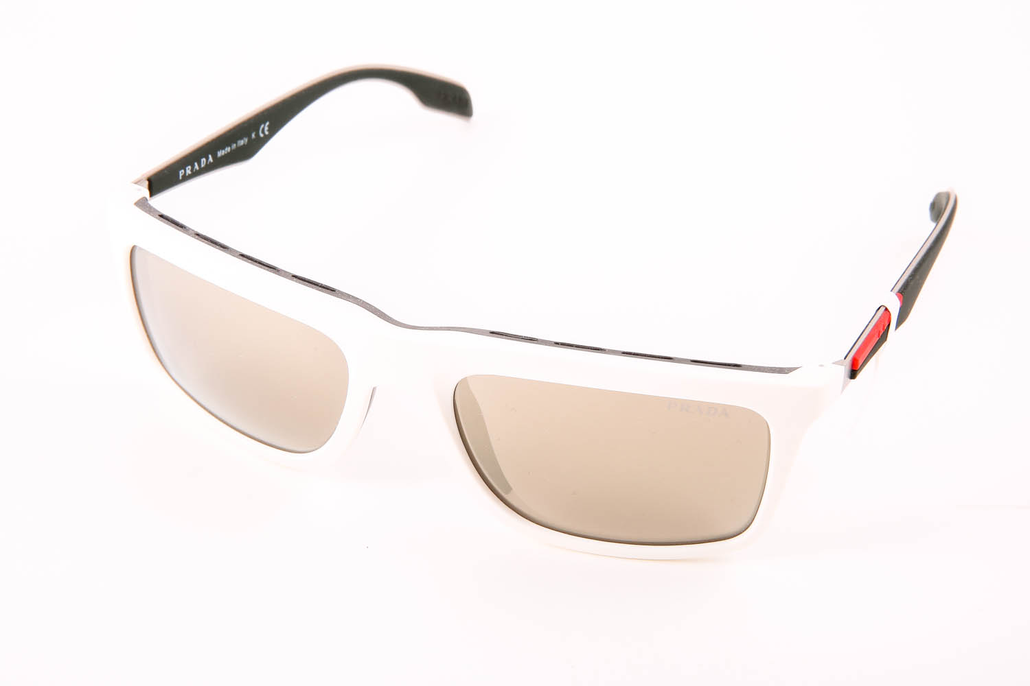 prada-linea-rossa-zonnebrillen-16-8