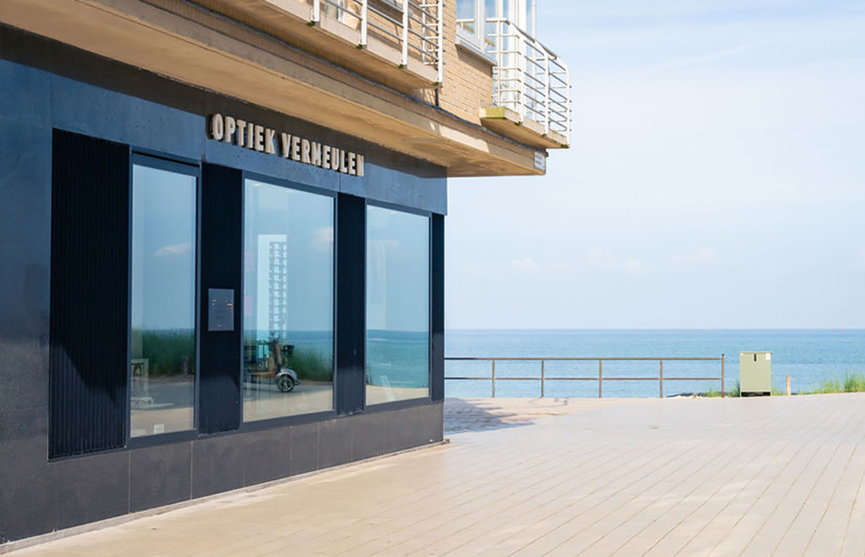 optiek-vermeulen-middelkerke-sfeer-voorgevel-2024-1