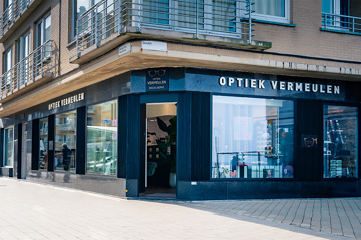 optiek-vermeulen-middelkerke-sfeer-voorgevel-2024-4b